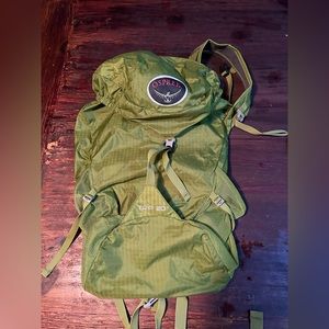 Osprey trip 20 New without tags